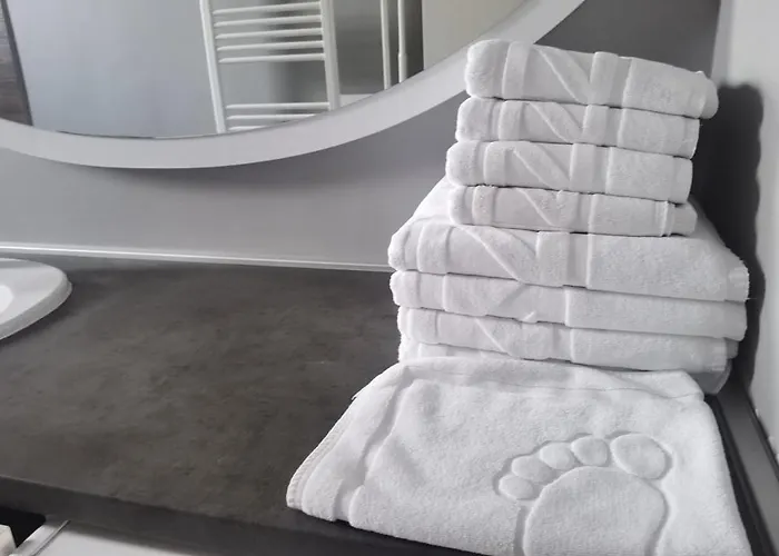 Two Bedroom With Free Parking Apartamento Belgrado