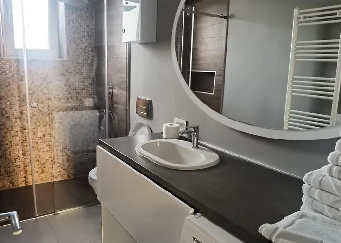 Two Bedroom With Free Parking Belgrado